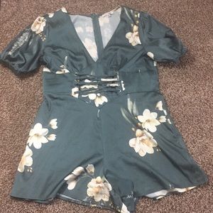 Fashion nova romper (worn once)